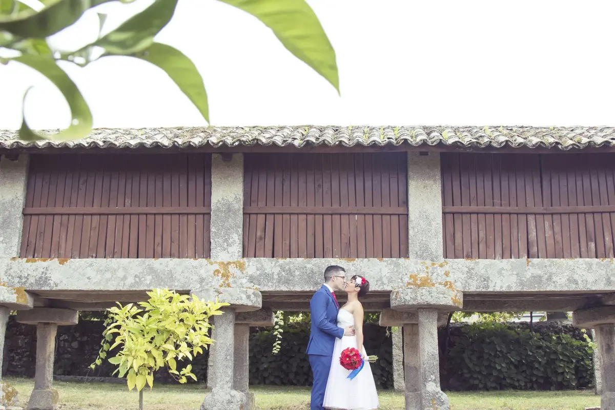 Pareja de novios en ceremonia