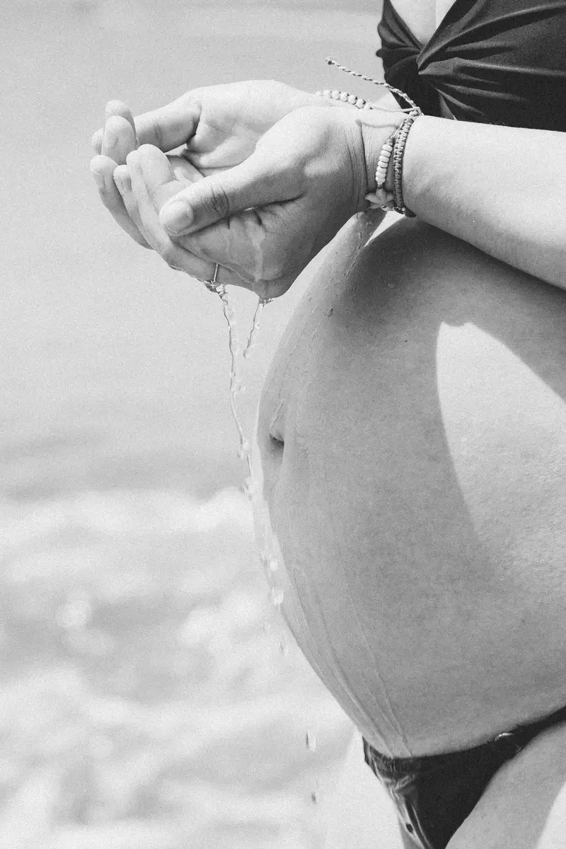 Sesión de maternidad en campo